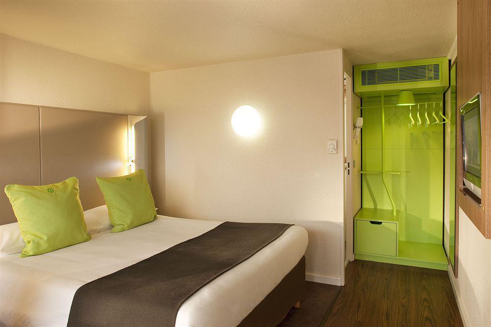 Hotel Campanile Lyon Ouest 3*